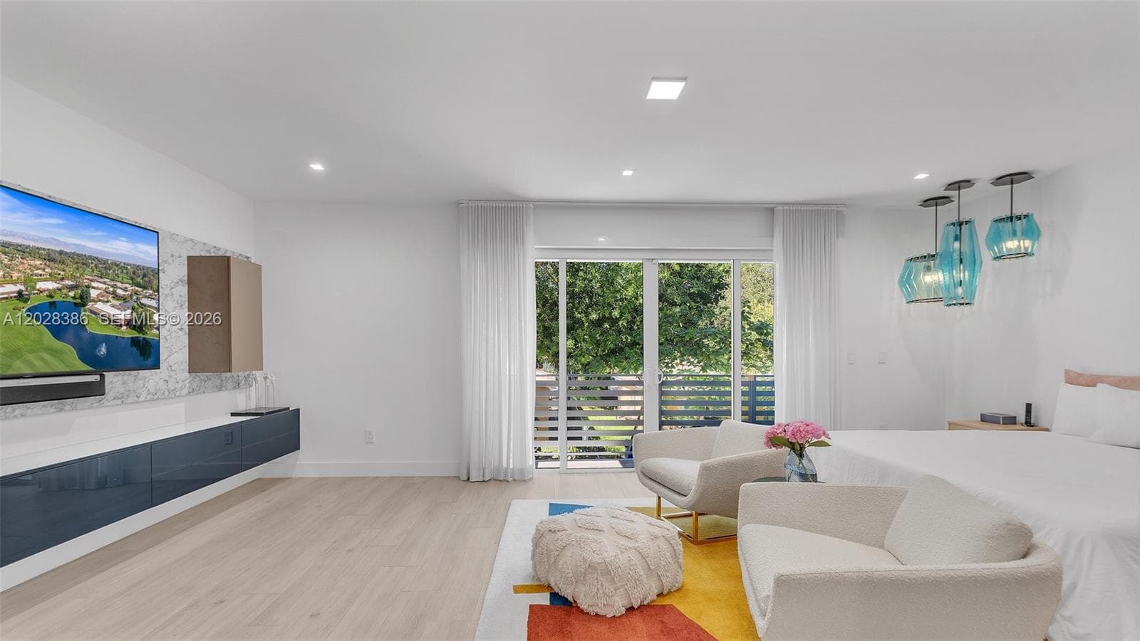 3162 Hibiscus St, Miami FL 33133 — 27
