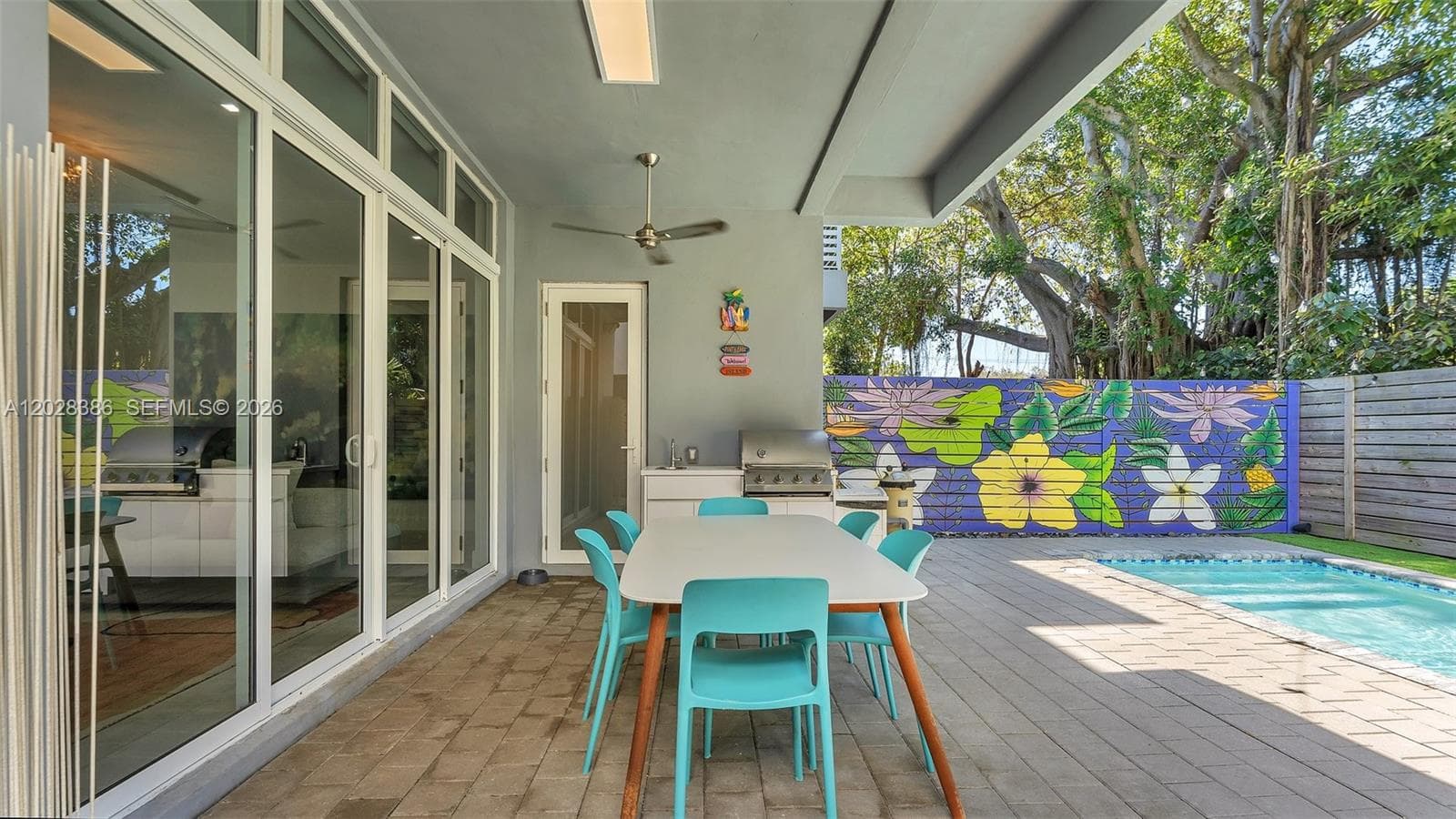3162 Hibiscus St, Miami FL 33133 — 22