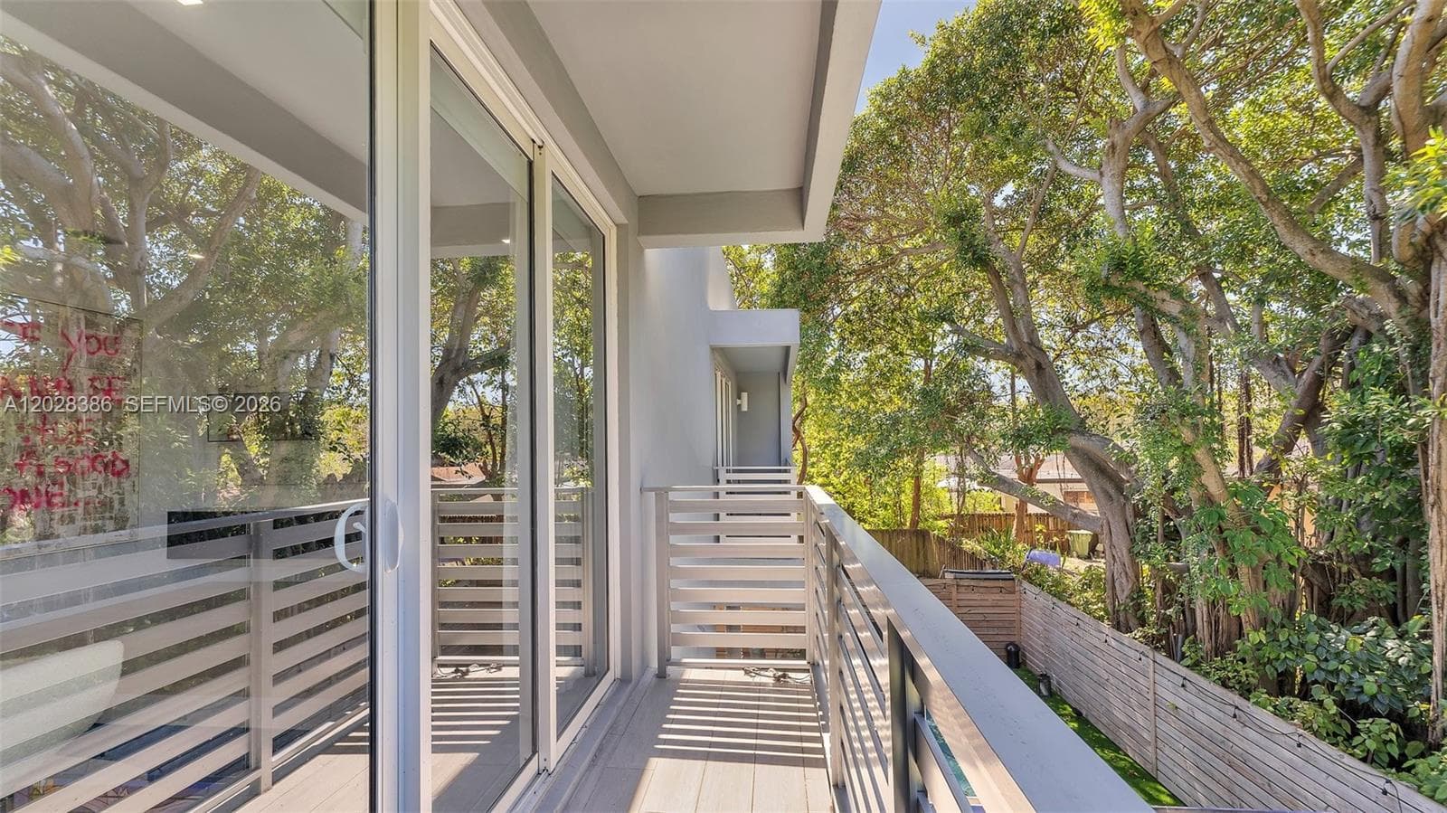 3162 Hibiscus St, Miami FL 33133 — 33