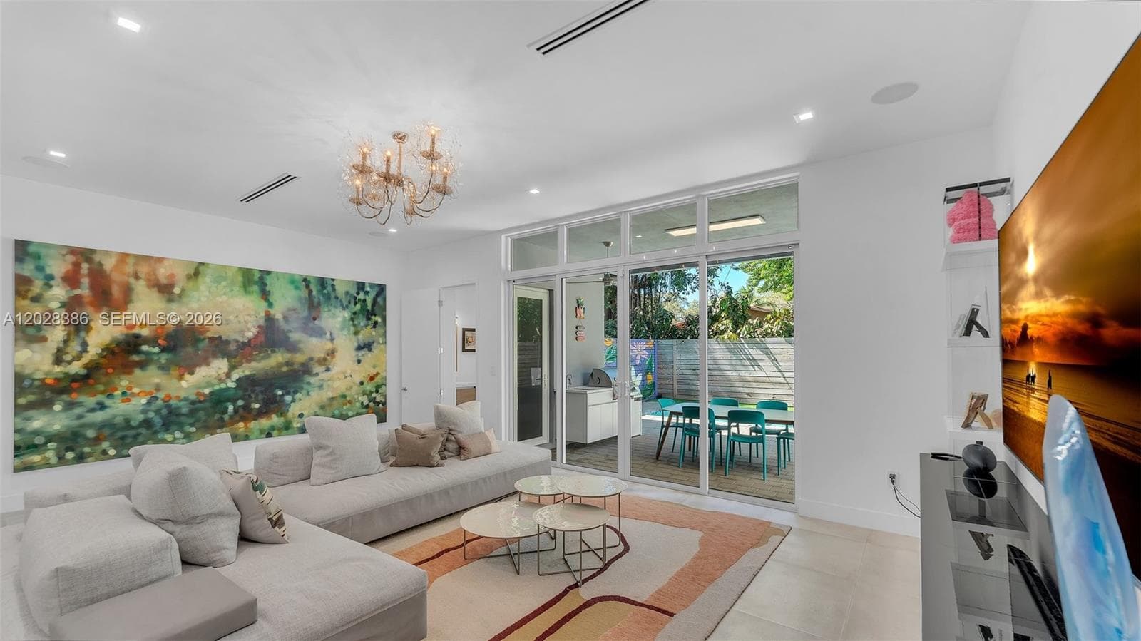 3162 Hibiscus St, Miami FL 33133 — 15