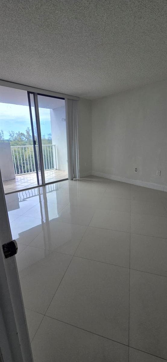 1300 NE Miami Gardens Drive # 901e, Miami FL 33179 — 9