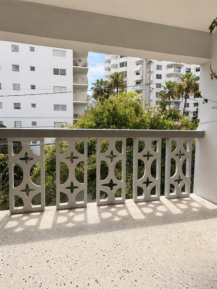 1400 Lincoln Rd # 301, Miami Beach FL 33139 — 16