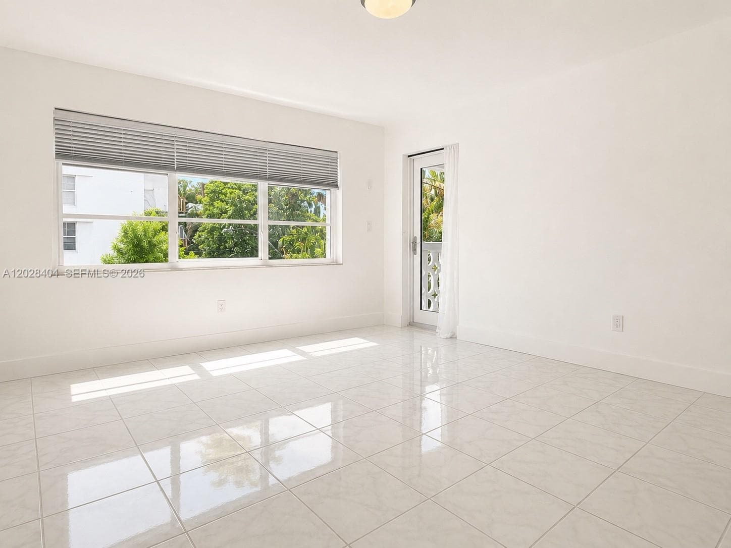 1400 Lincoln Rd # 301, Miami Beach FL 33139 — 10