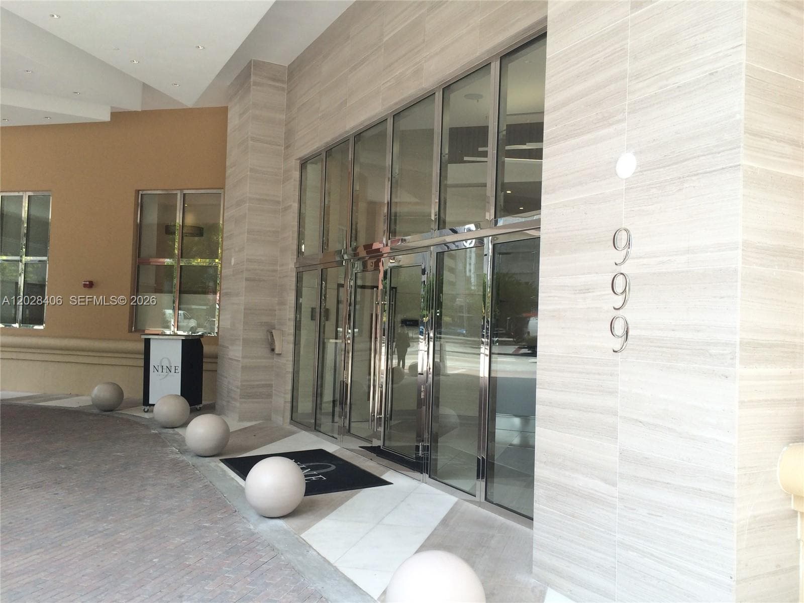 999 SW 1 AVE # 1907, Miami FL 33130 — 15