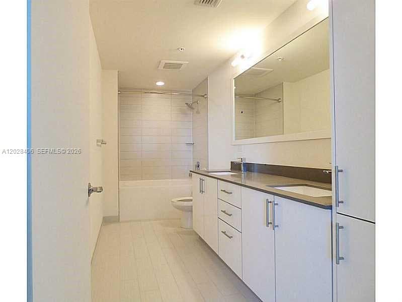 999 SW 1 AVE # 1907, Miami FL 33130 — 4