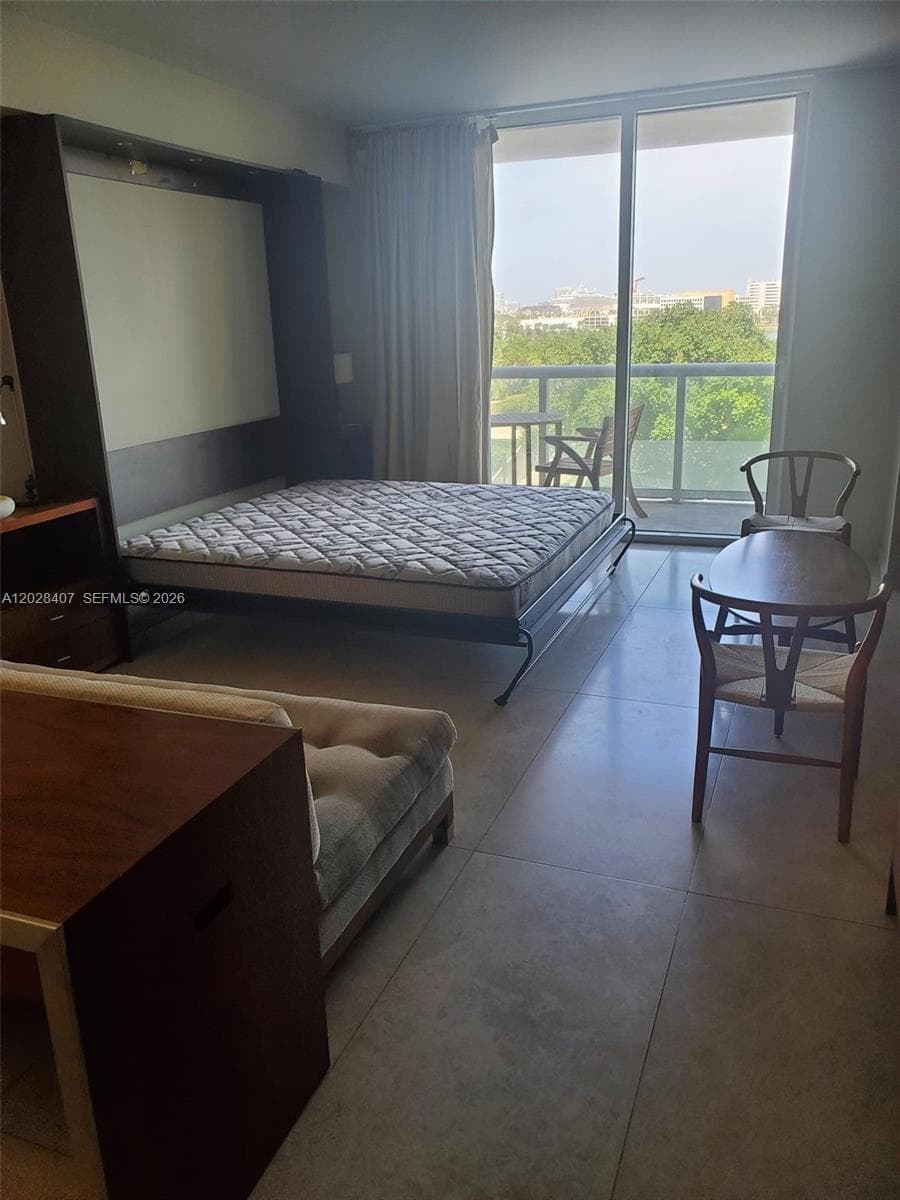 50 Biscayne Blvd # 703, Miami FL 33132 — 17