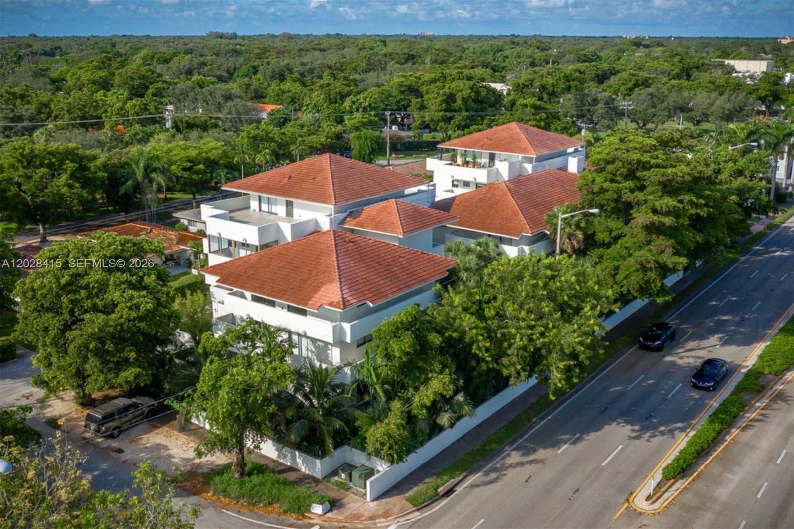 800 S Dixie Hwy 208 Hwy # 208, Coral Gables FL 33146 — 2