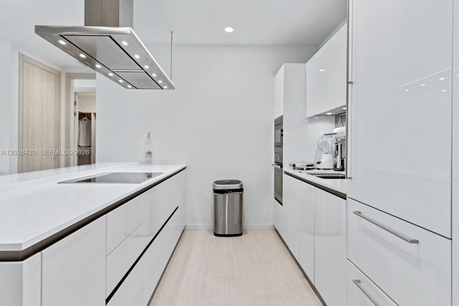 1000 Brickell Plz, Miami FL 33131 — 7