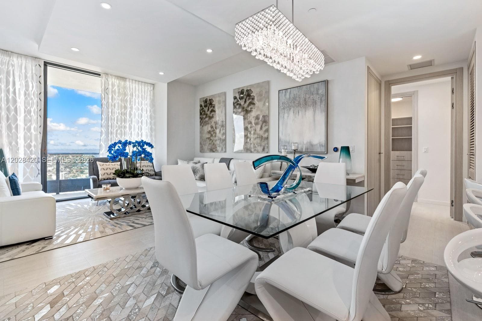 1000 Brickell Plz, Miami FL 33131 — 1