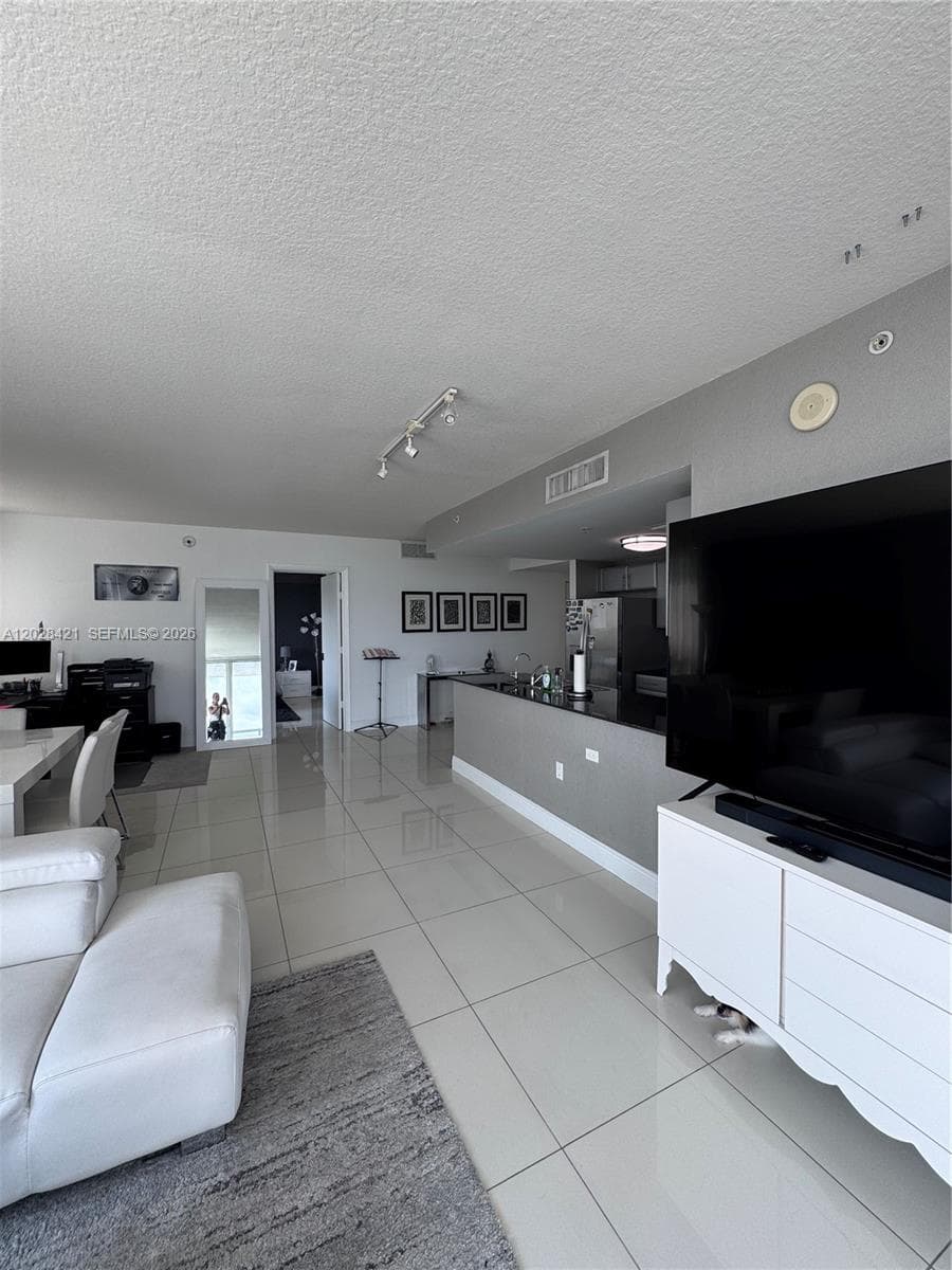 1861 NW S River Dr # 906, Miami FL 33125 — 5