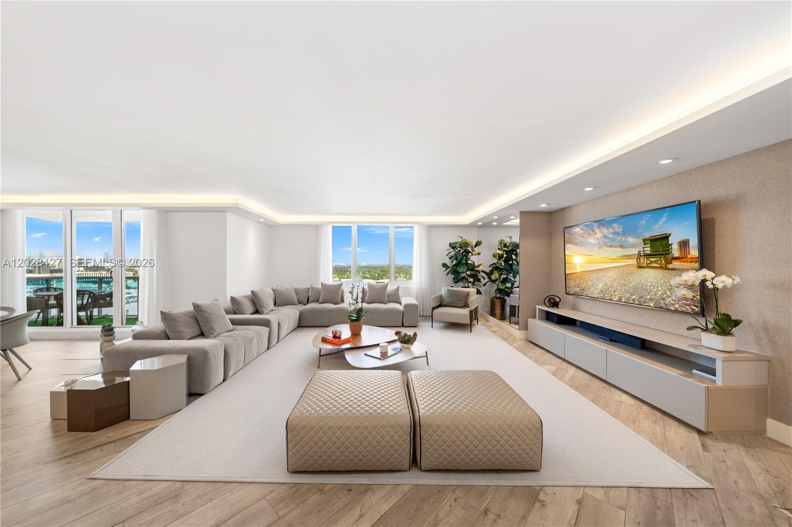 2301 Collins Ave # 1432, Miami Beach FL 33139 — 2