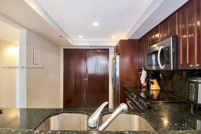 555 NE 15th St # 16H, Miami FL 33132 — 10
