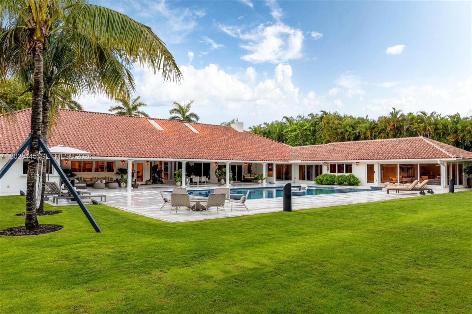 8251 Old Cutler Rd, Coral Gables FL 33143 — 124