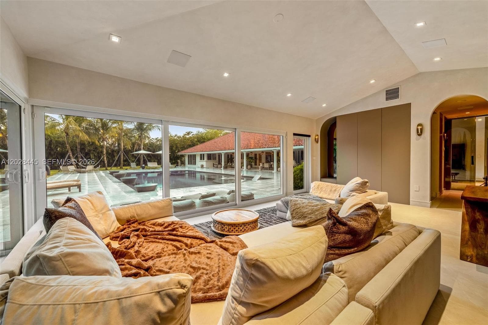 8251 Old Cutler Rd, Coral Gables FL 33143 — 111