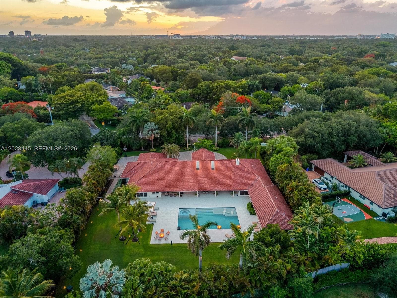 8251 Old Cutler Rd, Coral Gables FL 33143 — 137