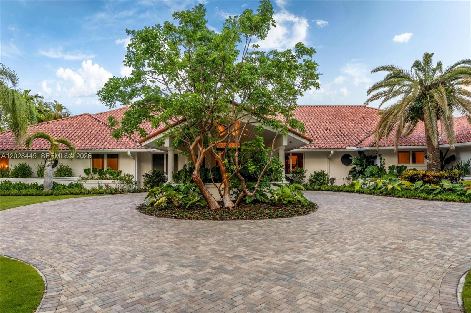 8251 Old Cutler Rd, Coral Gables FL 33143 — 134