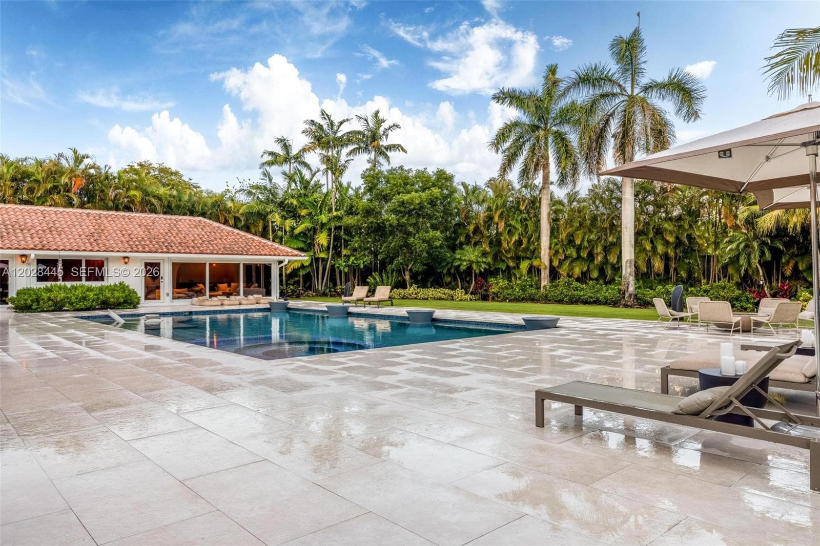 8251 Old Cutler Rd, Coral Gables FL 33143 — 122