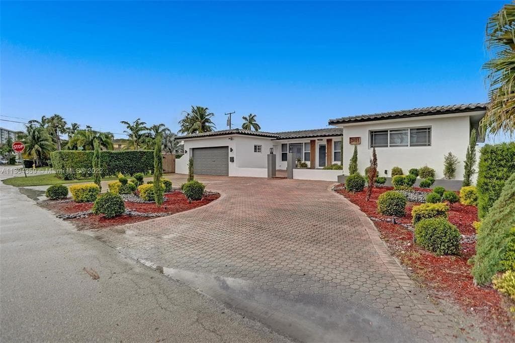 3101 NE 164th Street, North Miami Beach FL 33160 — 3