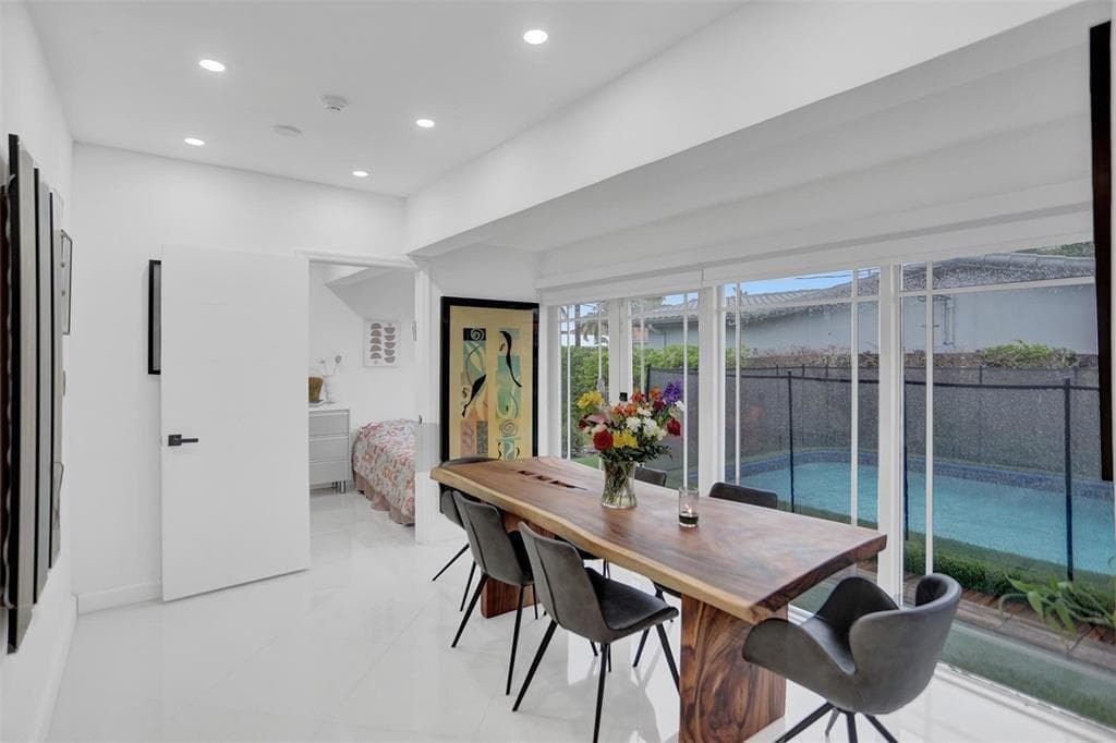 3101 NE 164th Street, North Miami Beach FL 33160 — 32