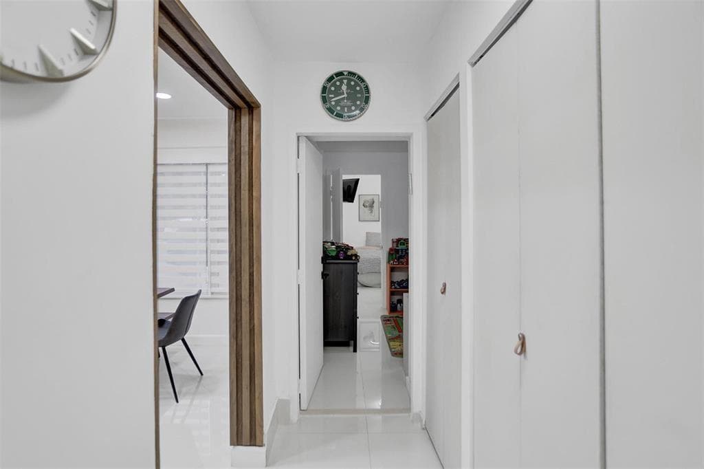 3101 NE 164th Street, North Miami Beach FL 33160 — 40