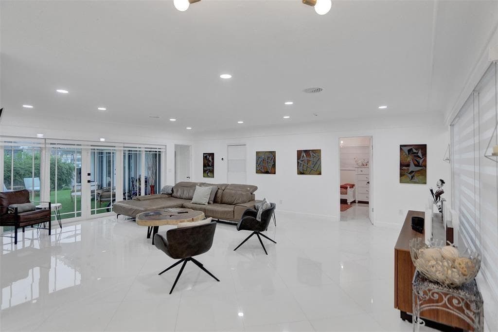 3101 NE 164th Street, North Miami Beach FL 33160 — 4