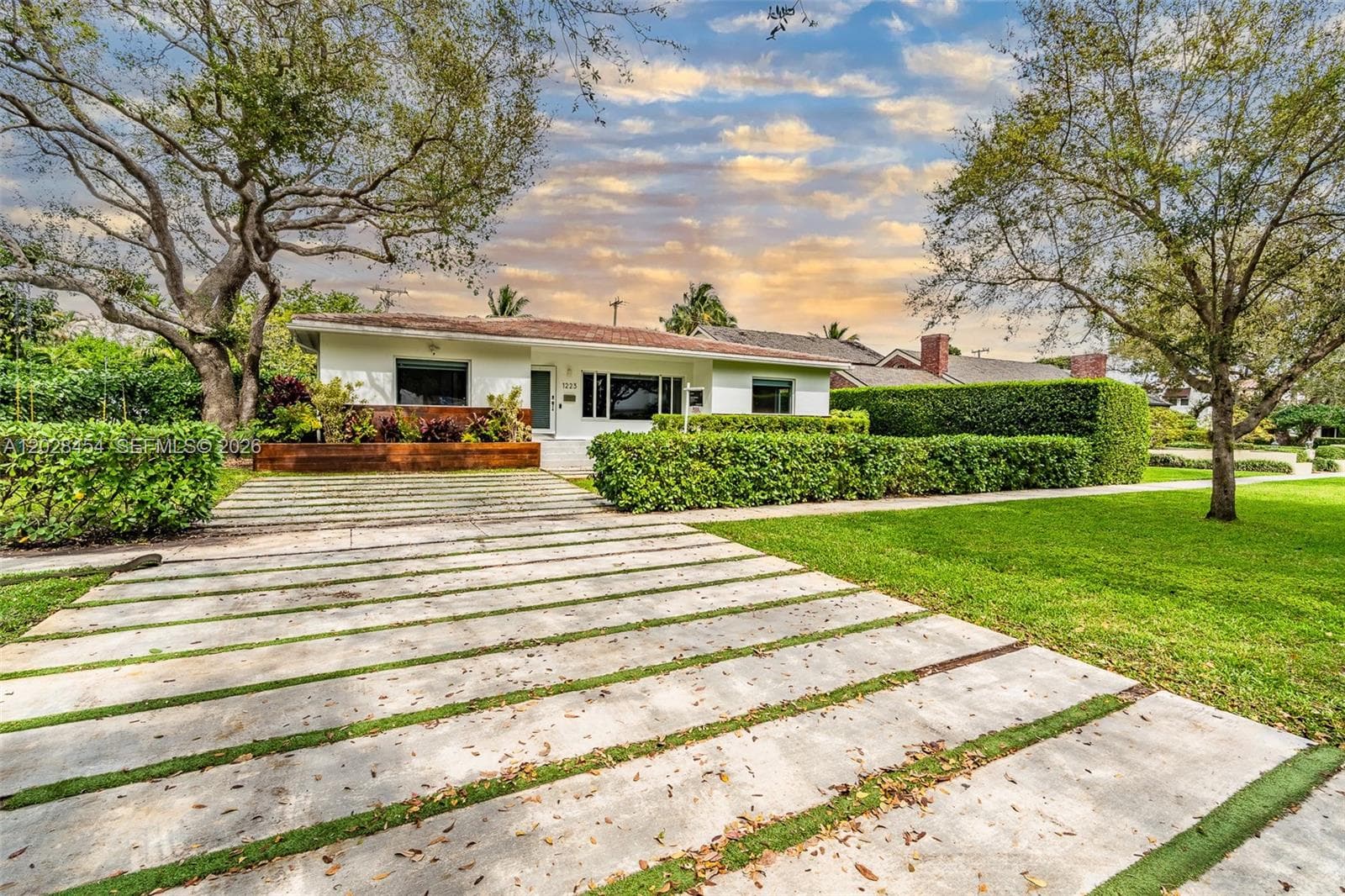 1223 NE 102nd St, Miami Shores FL 33138 — 39