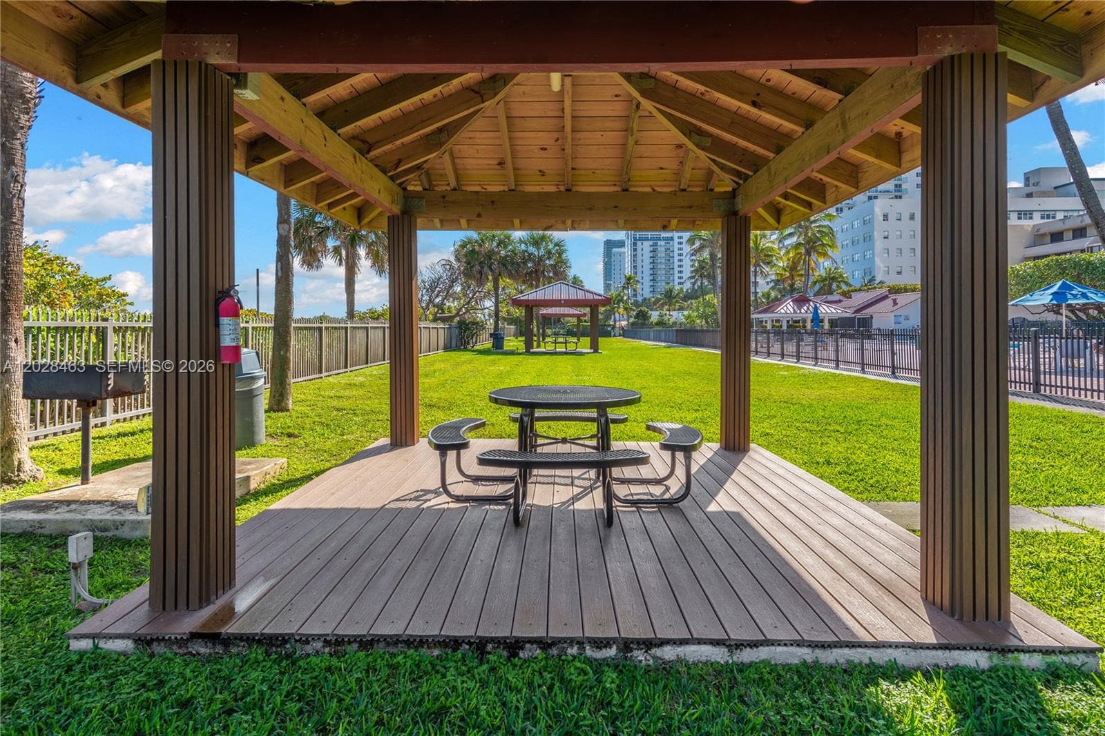 2555 Collins Ave # 403, Miami Beach FL 33140 — 44