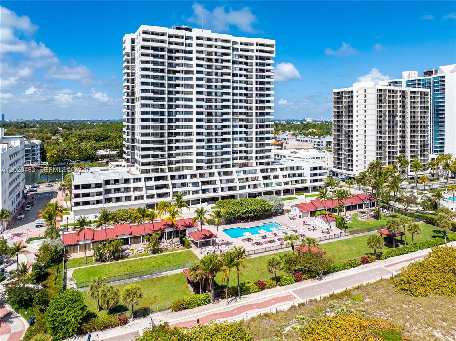 2555 Collins Ave # 403, Miami Beach FL 33140 — 40