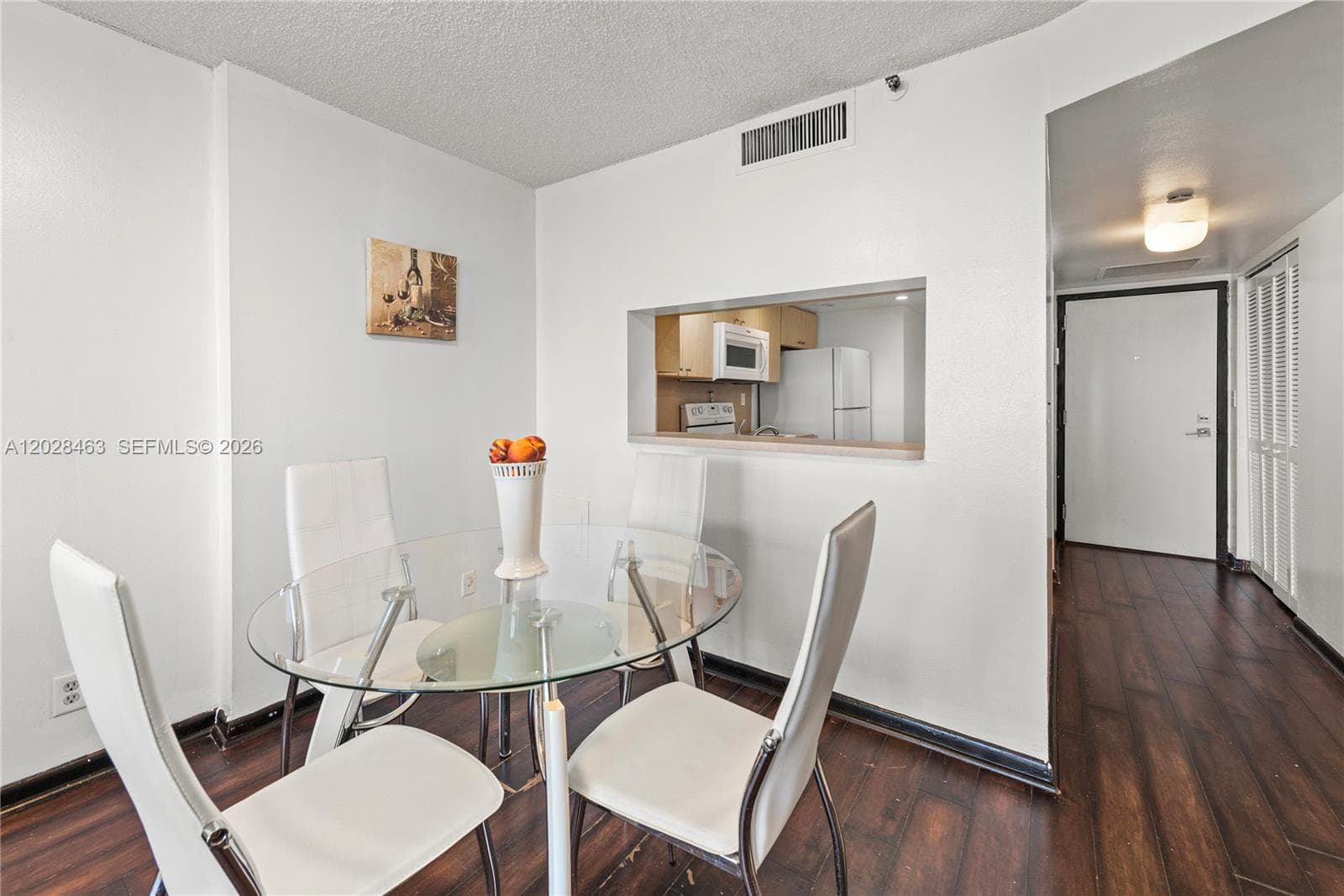 2555 Collins Ave # 403, Miami Beach FL 33140 — 25