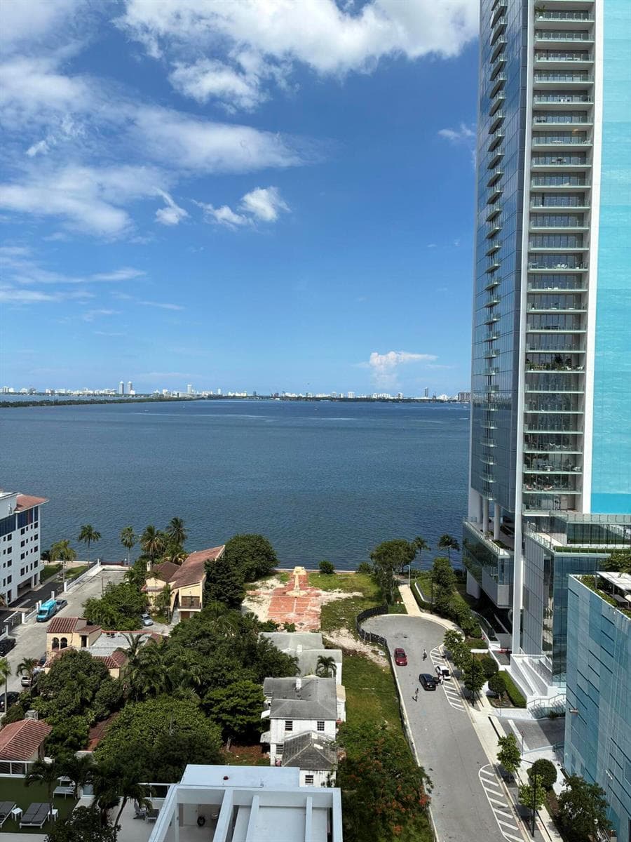 600 NE 27th Street # 1605, Miami FL 33137 — 1