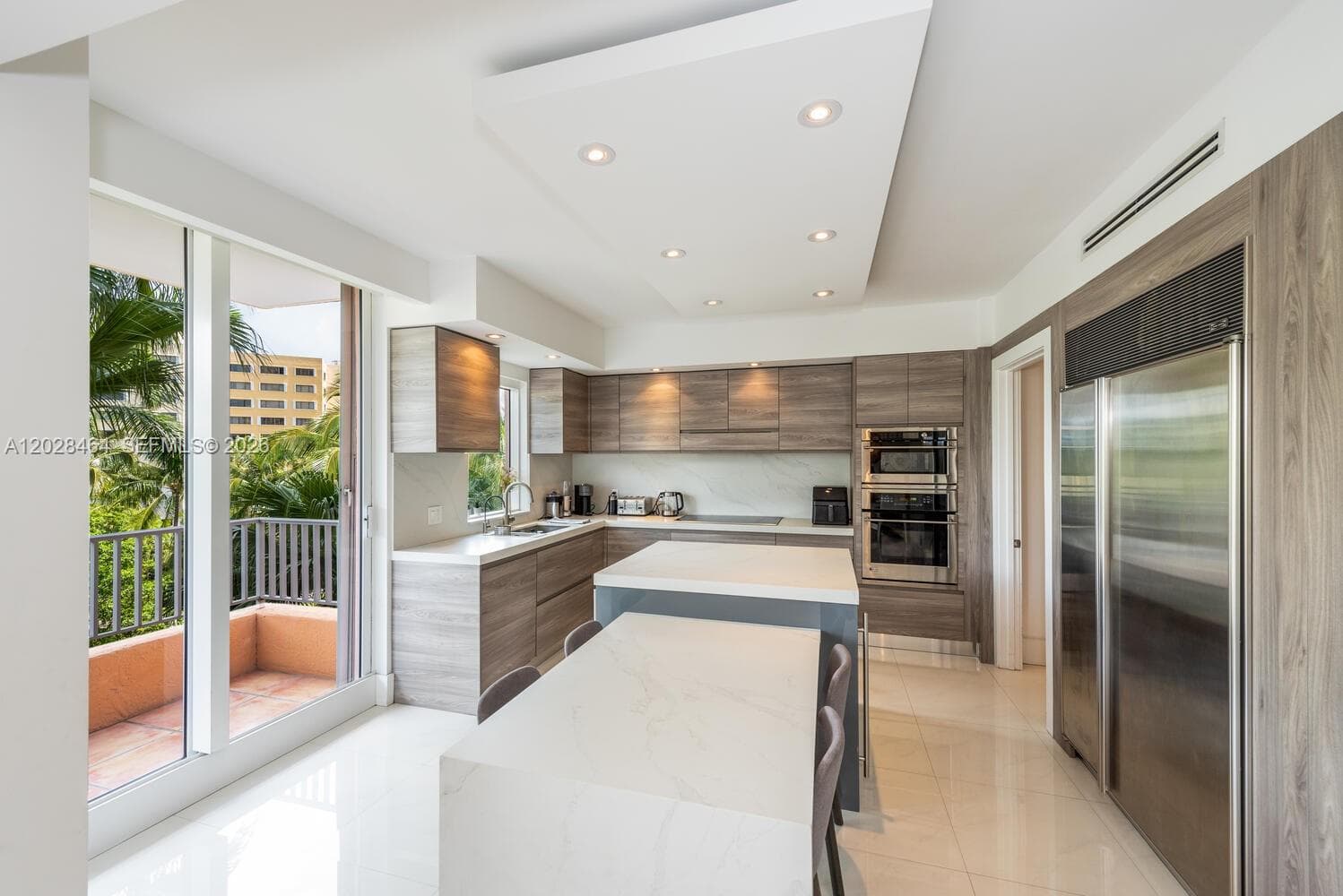 781 Crandon Blvd # 405, Key Biscayne FL 33149 — 25