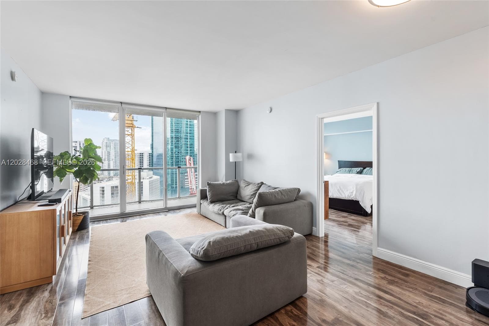 55 SE 6th St # 3303, Miami FL 33131 — 8