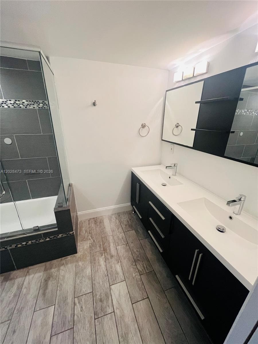 2655 Collins Ave # 602, Miami Beach FL 33140 — 16