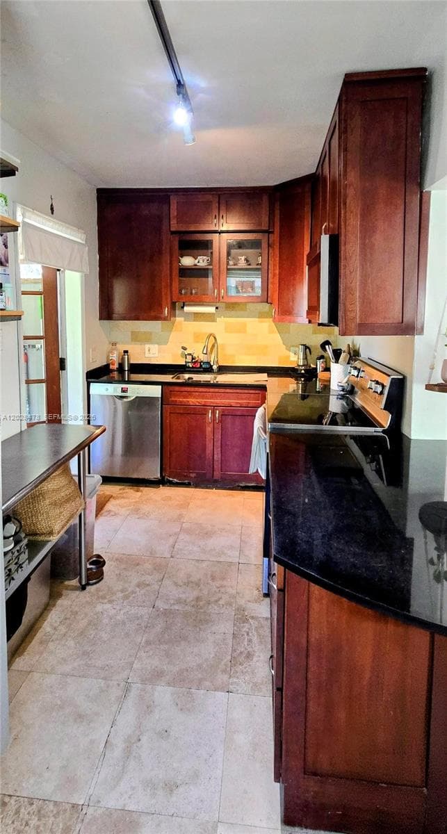 1135 NE 133rd St # 0, North Miami FL 33161 — 12