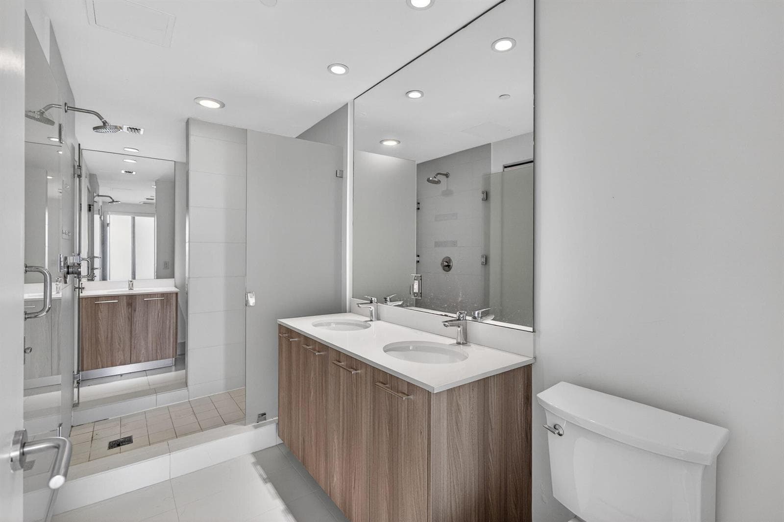 501 NE 31 Street # 3305, Miami FL 33137 — 29