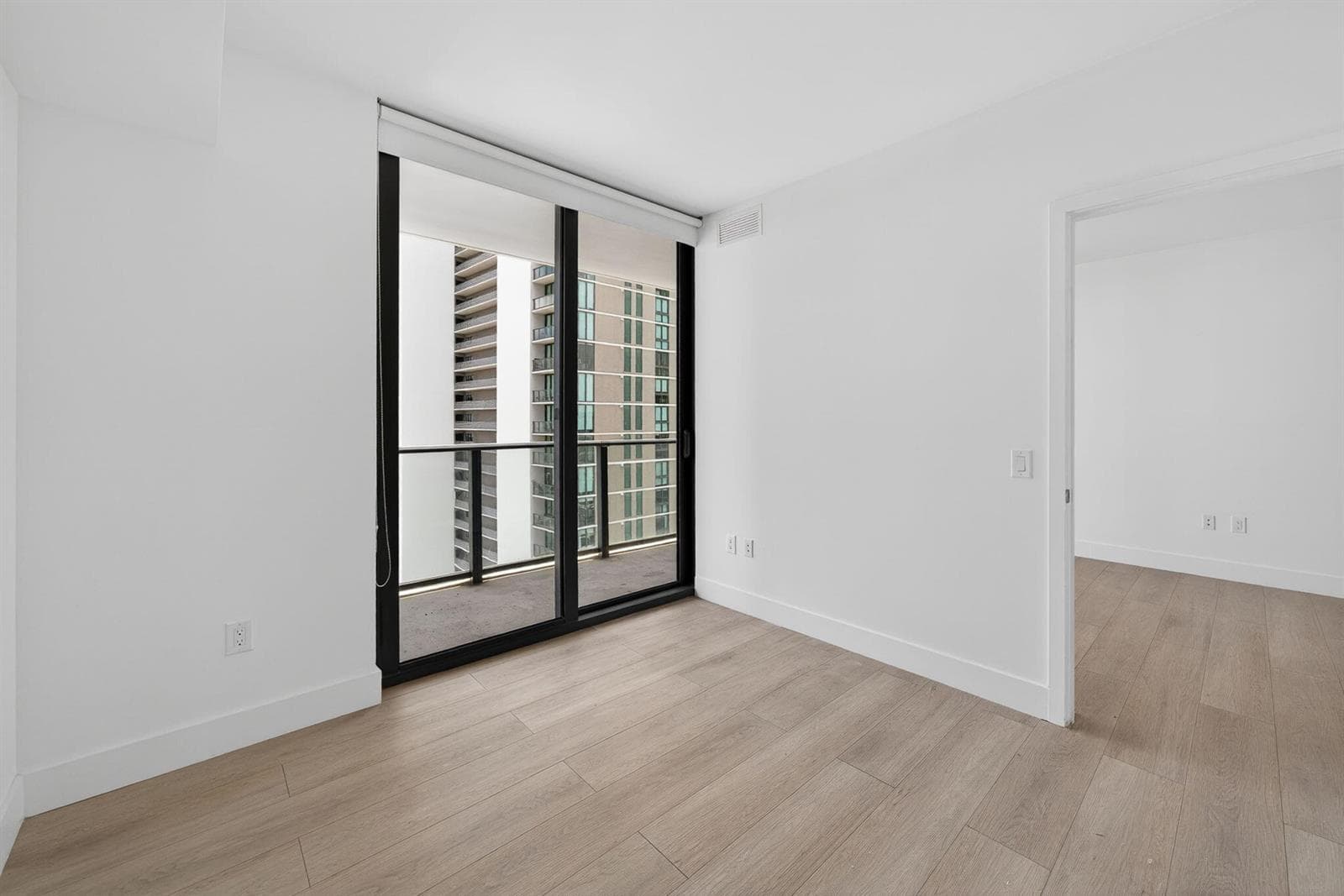 501 NE 31 Street # 3305, Miami FL 33137 — 25