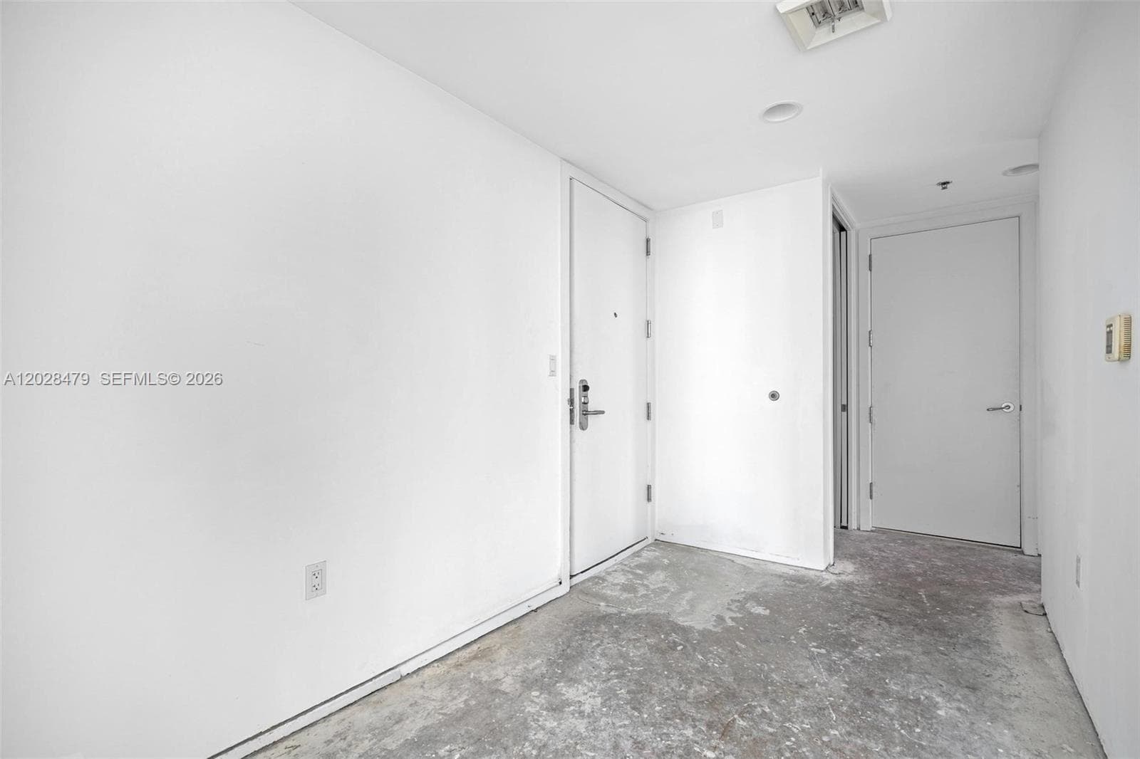 1395 Brickell Ave # 3410, Miami FL 33131 — 32
