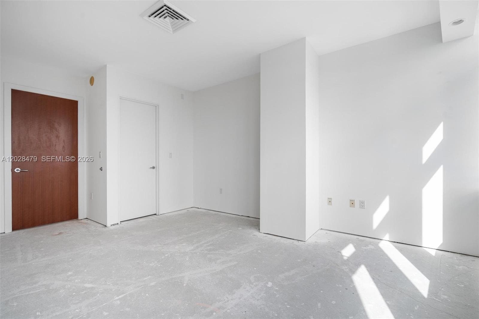 1395 Brickell Ave # 3410, Miami FL 33131 — 37