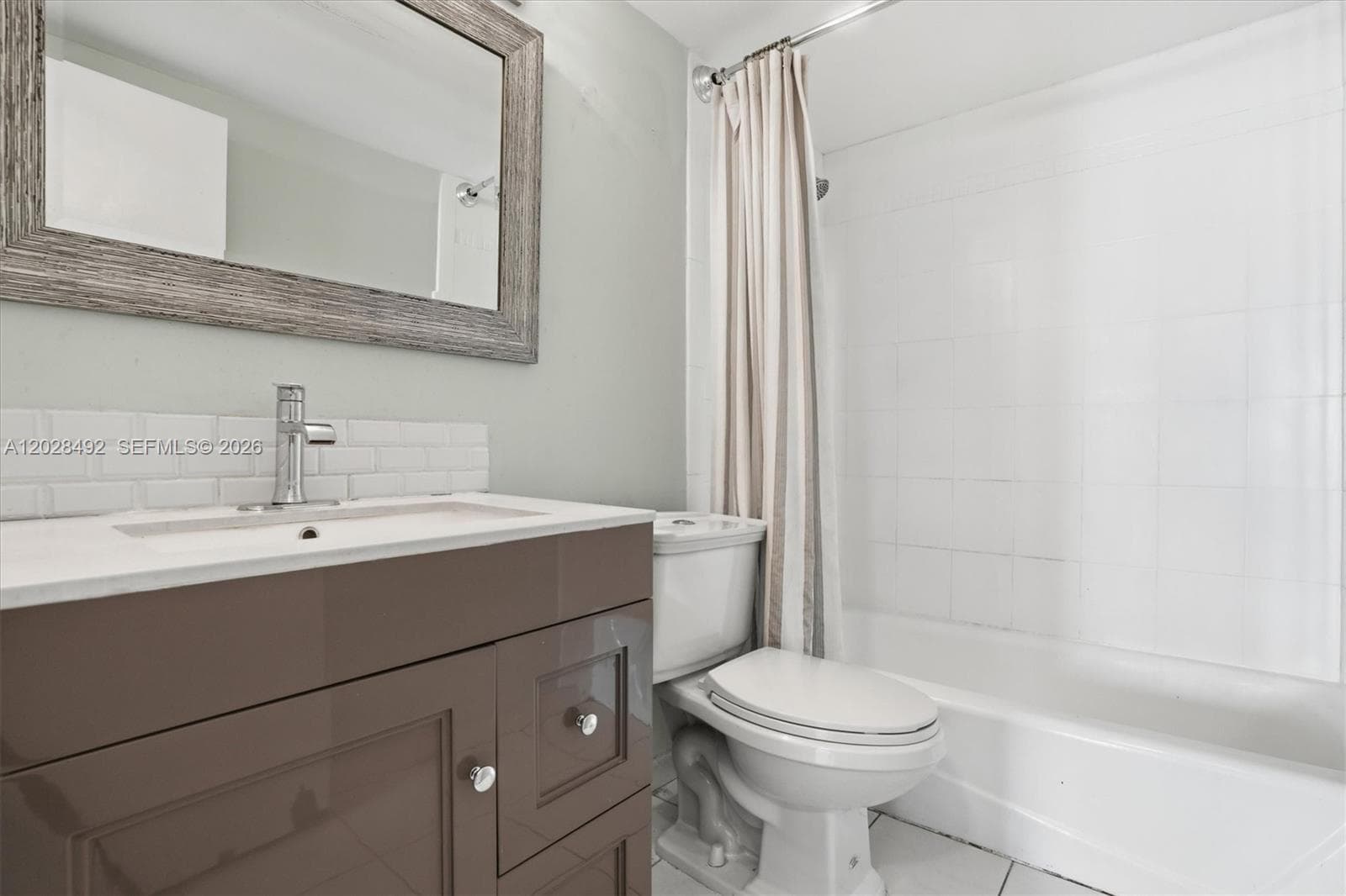 8233 Harding Ave # 504, Miami Beach FL 33141 — 16