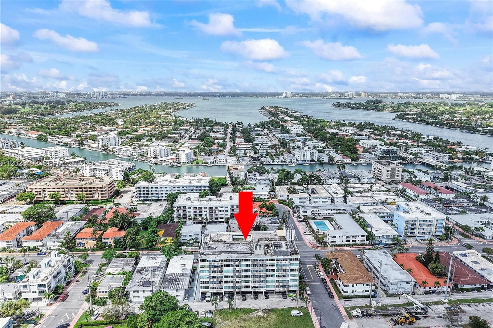 8233 Harding Ave # 504, Miami Beach FL 33141 — 24