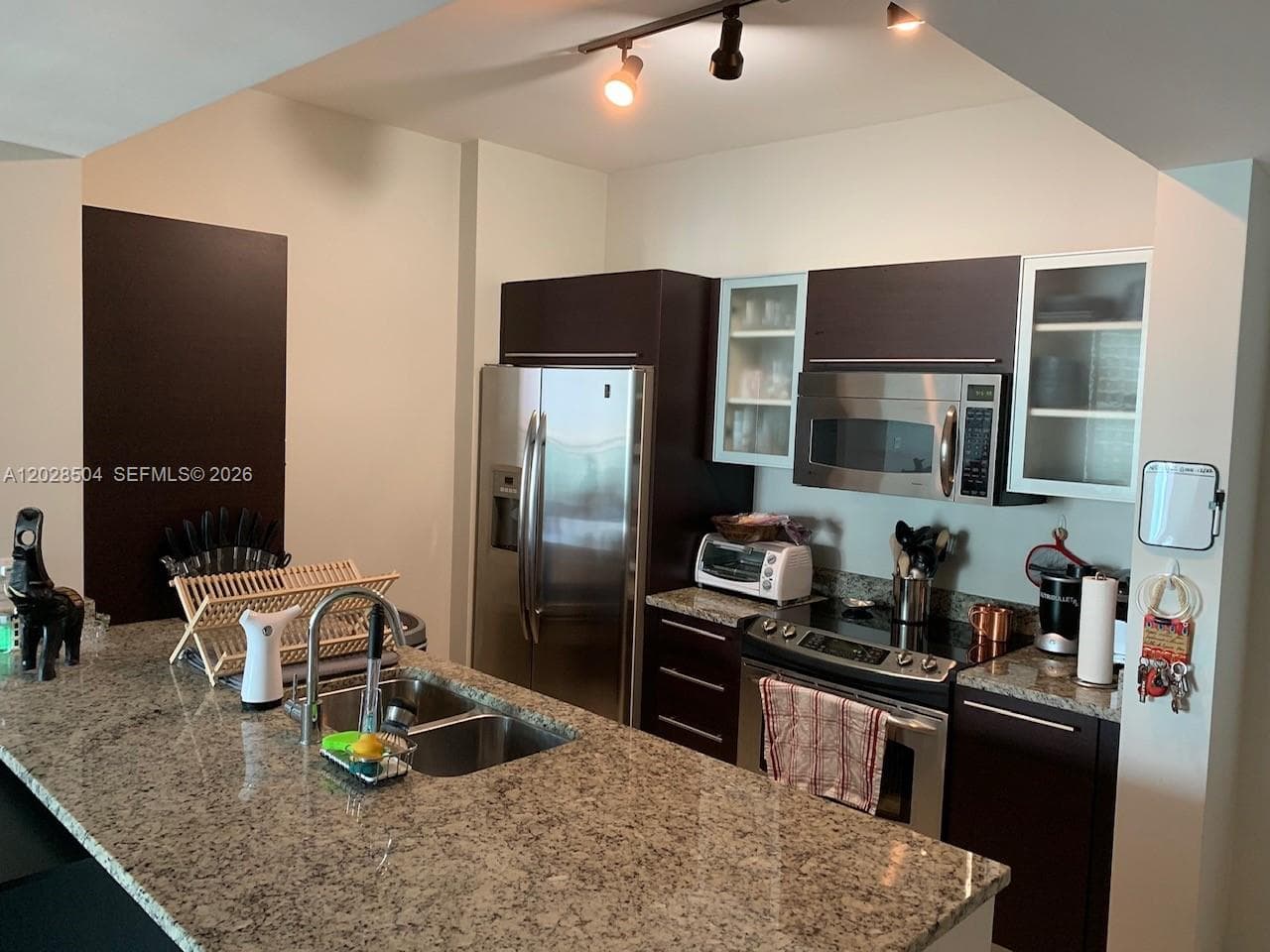 951 Brickell Ave # 4005, Miami FL 33131 — 3