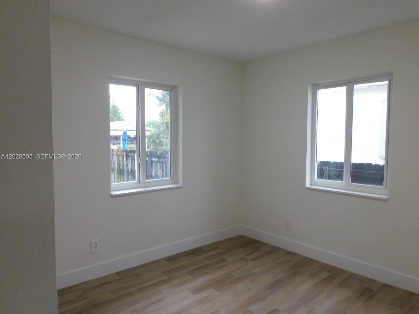 3333 SW 89th Ave # 0, Miami FL 33165 — 27