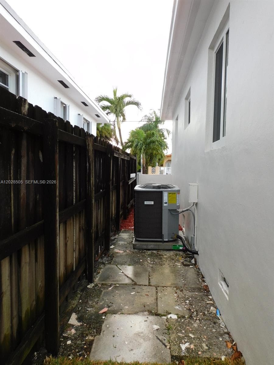 3333 SW 89th Ave # 0, Miami FL 33165 — 39