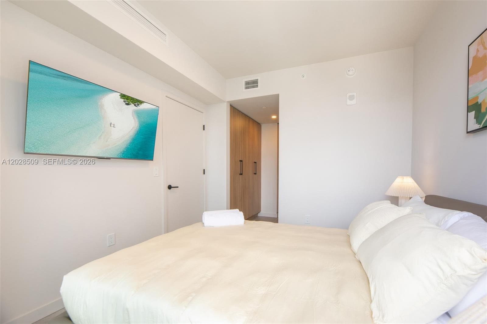 121 NE 5th St # 3102, Miami FL 33132 — 12