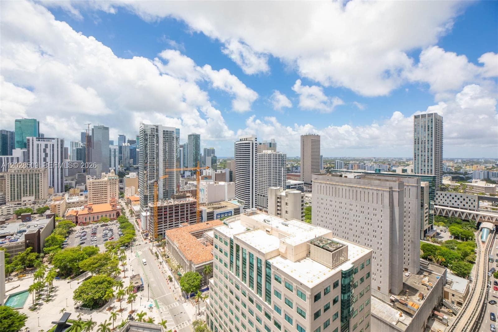 121 NE 5th St # 3102, Miami FL 33132 — 25