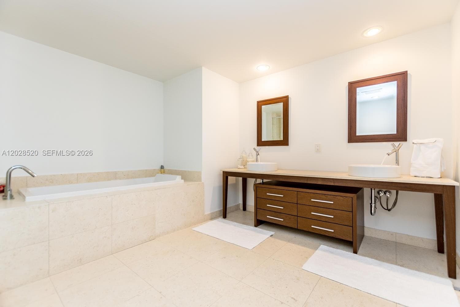 495 Brickell Ave # 4901, Miami FL 33131 — 19
