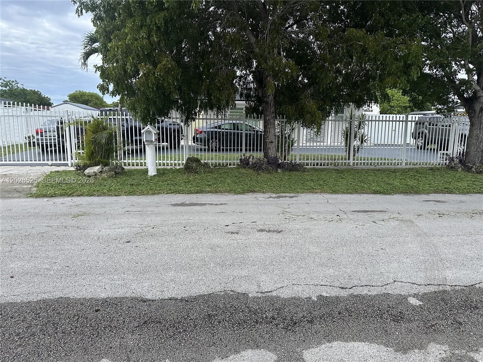 20515 NW 45th Ave, Miami Gardens FL 33055 — 25