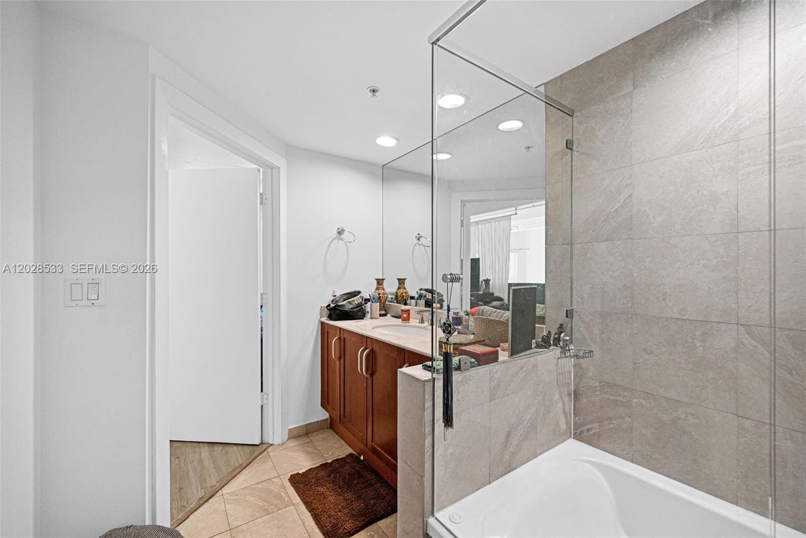 7728 Collins Ave # 5, Miami Beach FL 33141 — 27