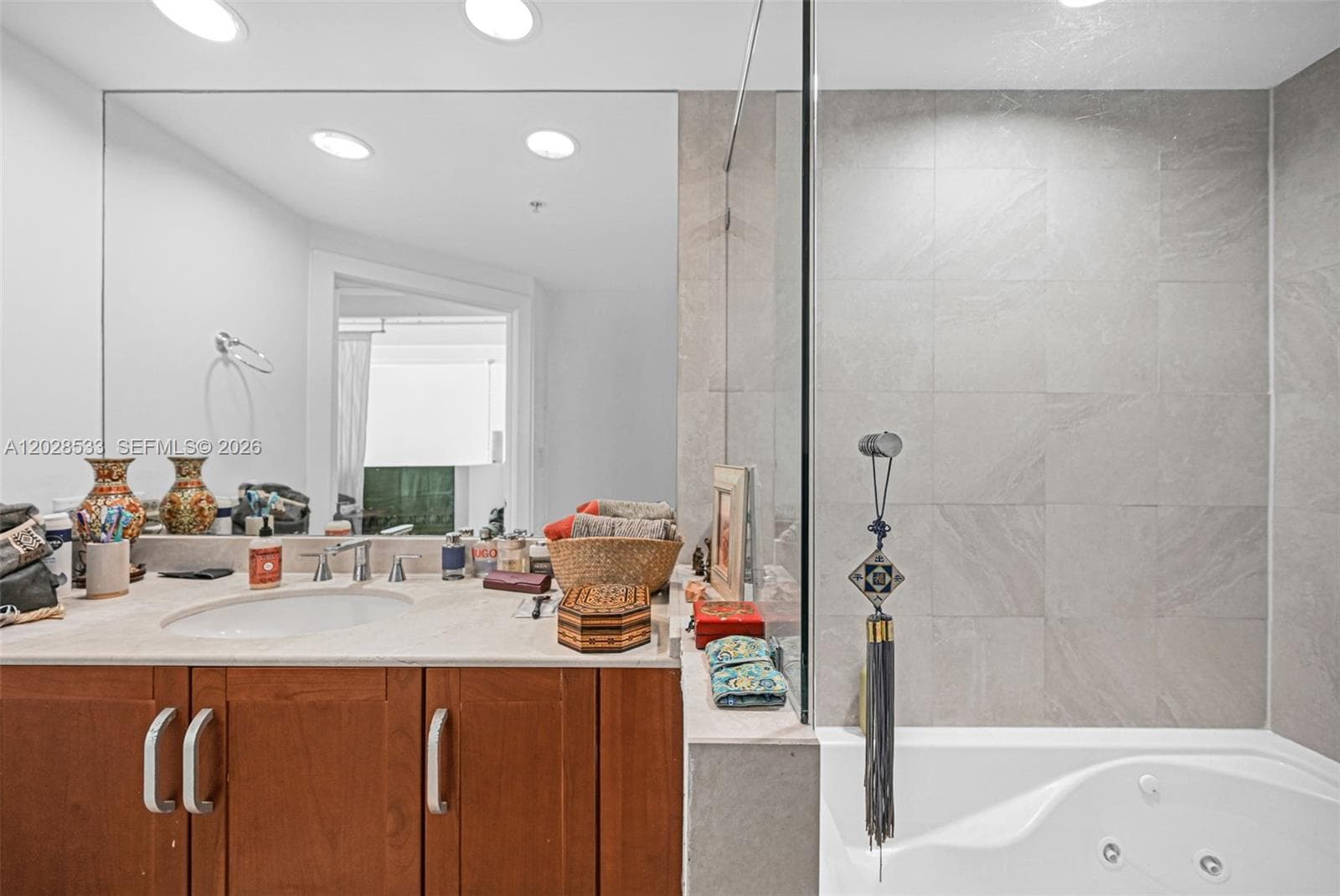 7728 Collins Ave # 5, Miami Beach FL 33141 — 28