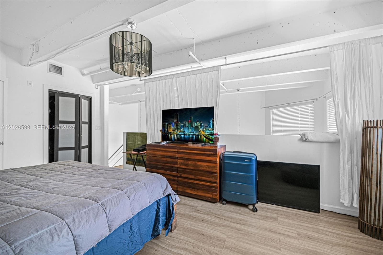 7728 Collins Ave # 5, Miami Beach FL 33141 — 24